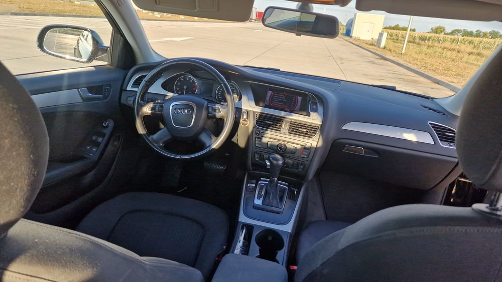 Vând Audi A4 , 1.8
