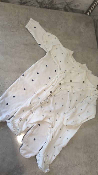 Продам детские вещи