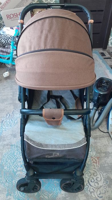 Продам коляску коричневую!