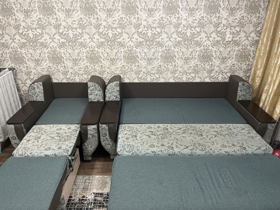 Продам б/у диван!