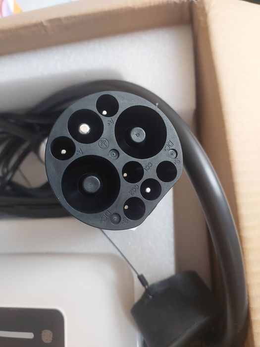 Зарядное устройство  для электромобиля GBT