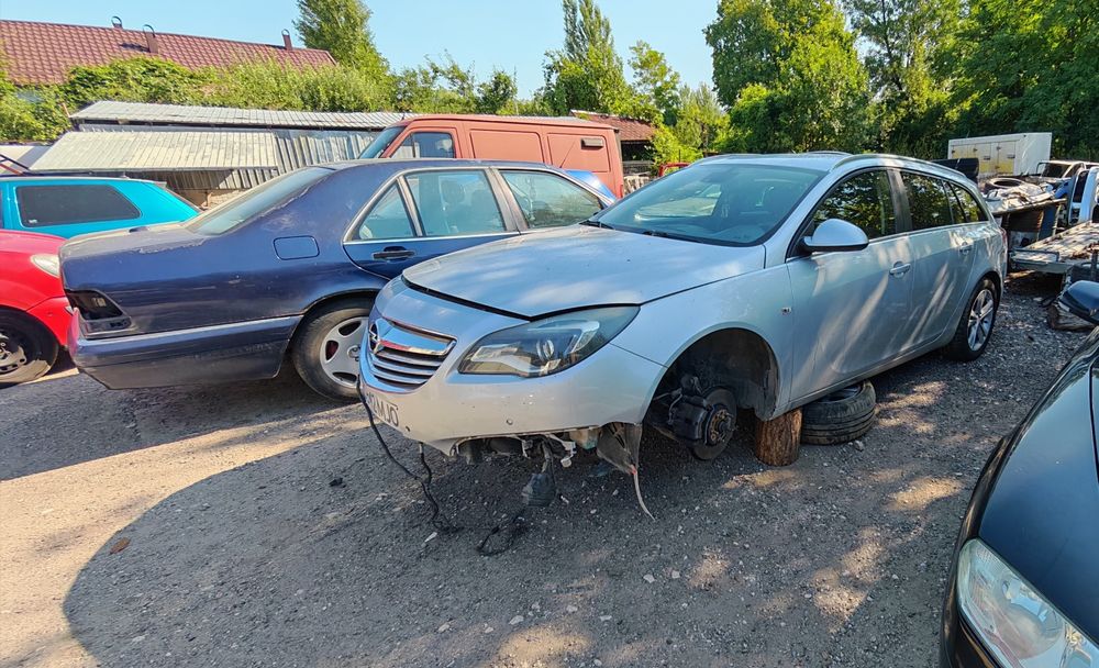 Vând Opel Insignia 2014 2.0 avariat