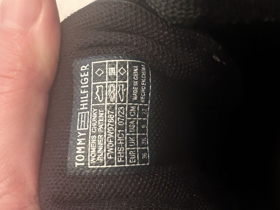 Adidasi Tommy Hilfiger