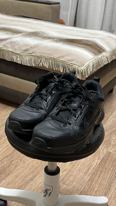 Кроссовки Nike (оригинал) 100%