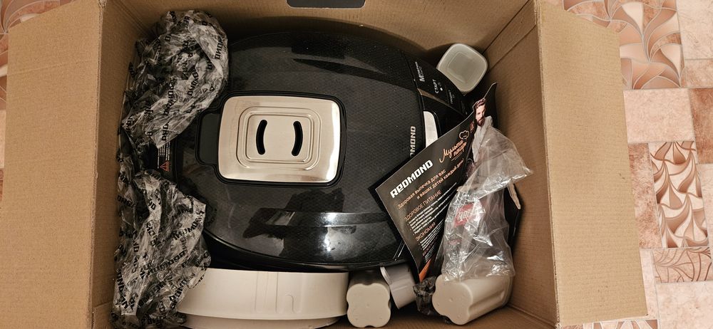 Мультиварка Редмонд