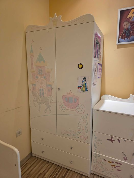 Обзавеждане за детска стая, близнаци