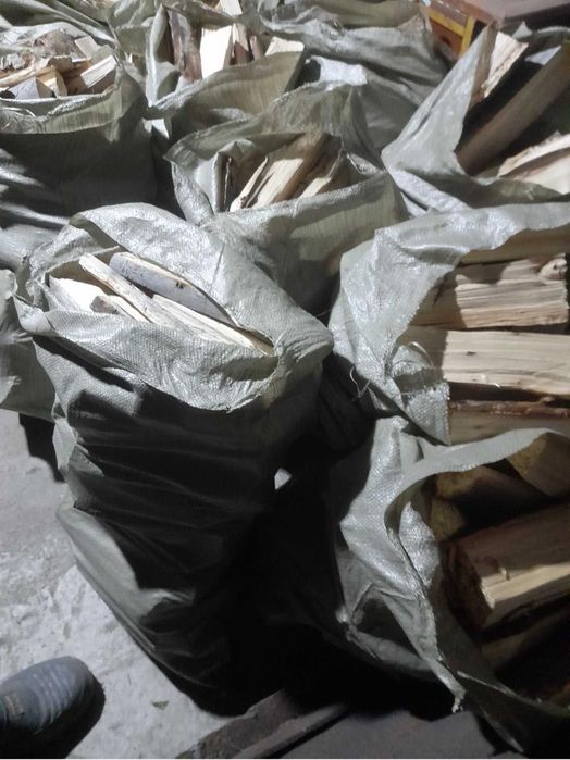 Дрова в мешках по 900 тг. Звоните