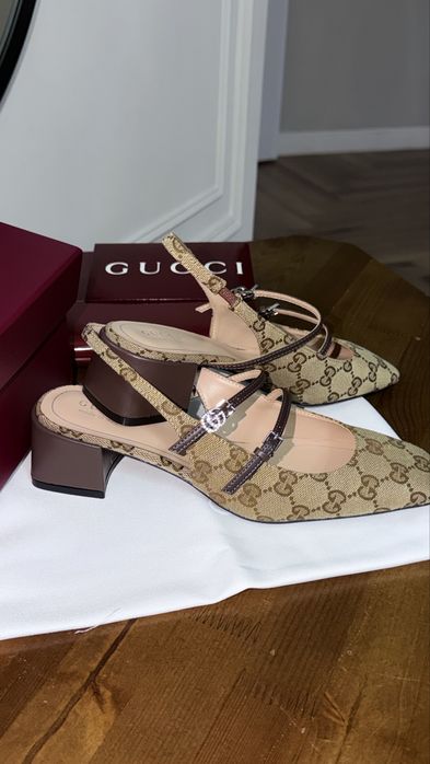 Туфли босоножки