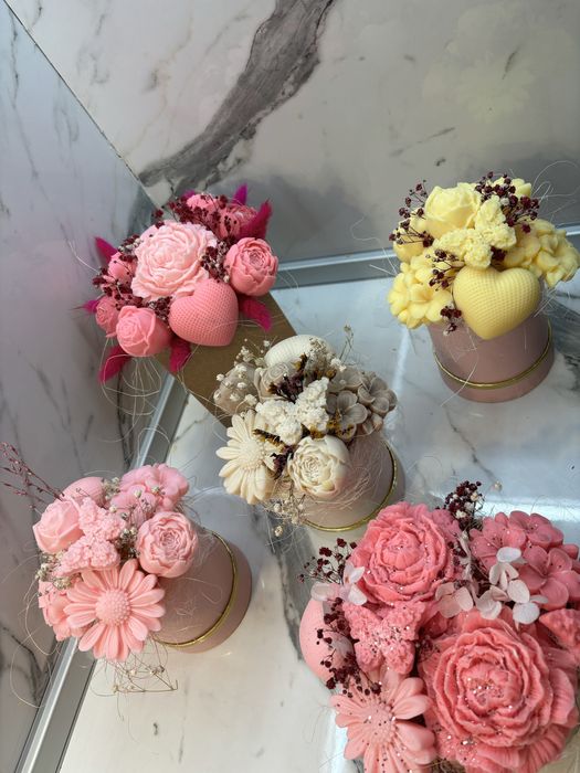 Подаръци букети от свещи