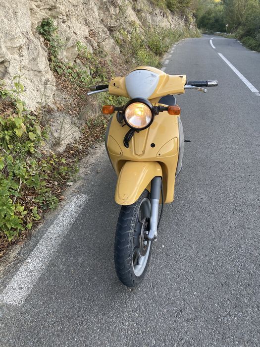 Vand scuter piageo liberti  125.cc