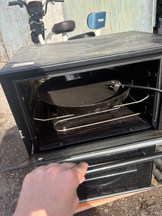 продам 2 духовки практически новые