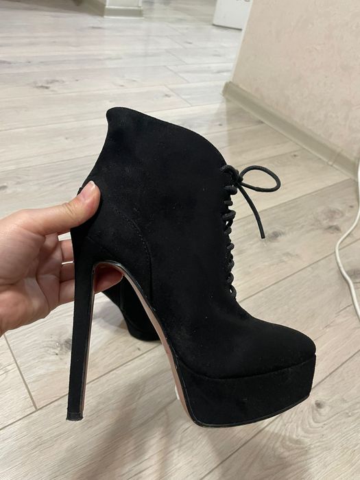 Сумки туфли ПО 5000 тг