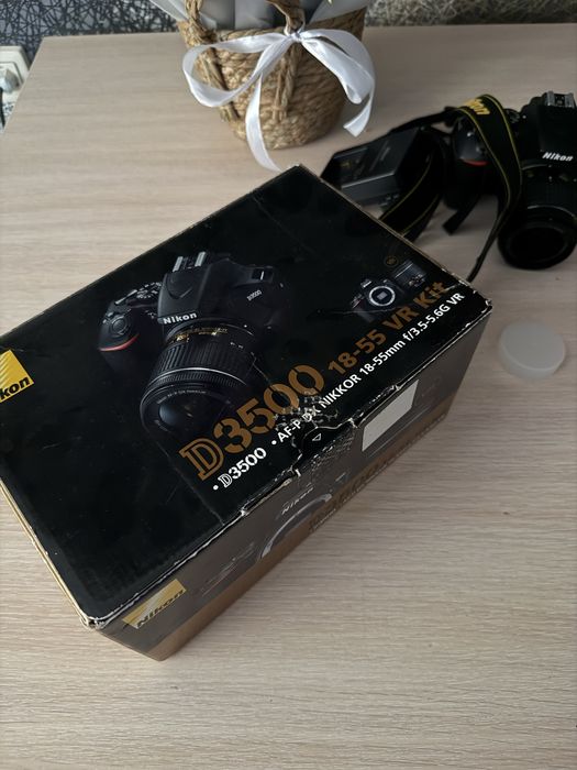 Nikon D3500 + объектив 18-55 VR AF-P