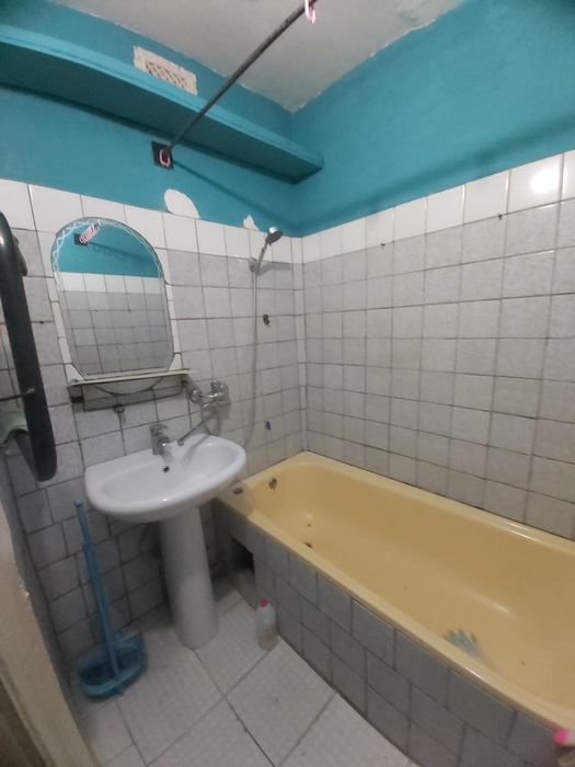 Продается 2х ком.кв в мкр.Строитель