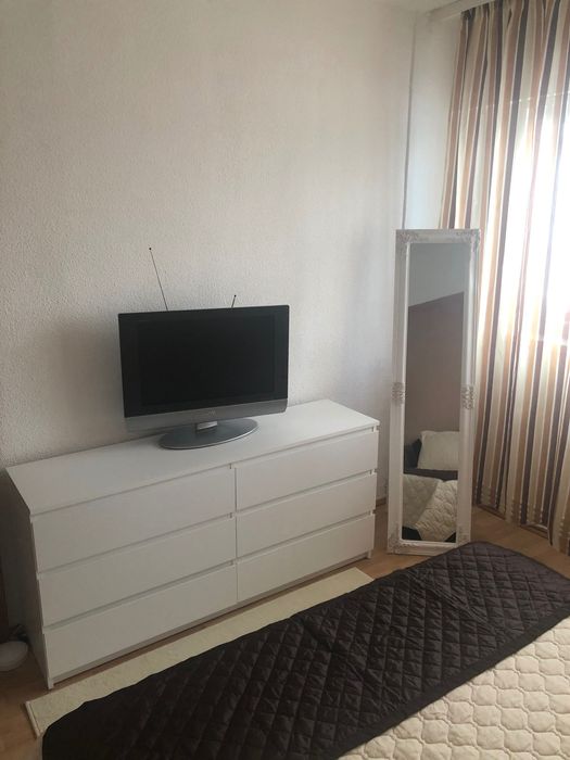 Vând apartament 3 camere central