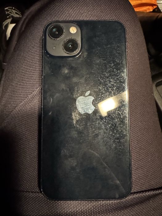 Продам Iphone 13