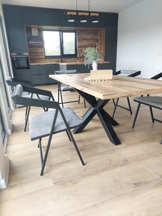 Трапезна холна маса модерна