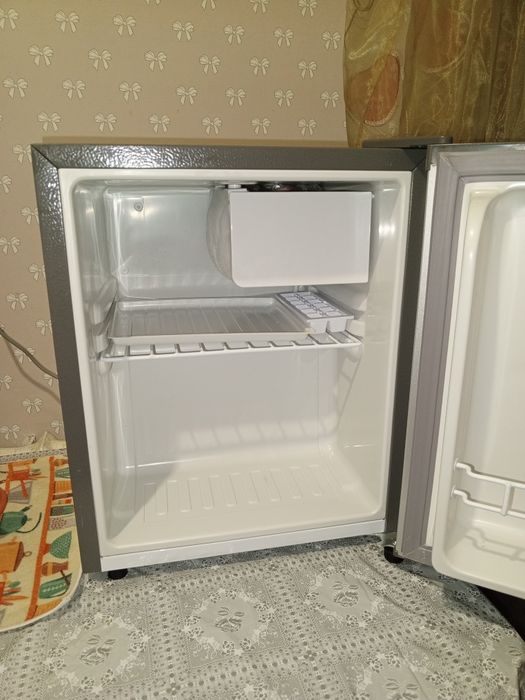 продам холодильник, новый