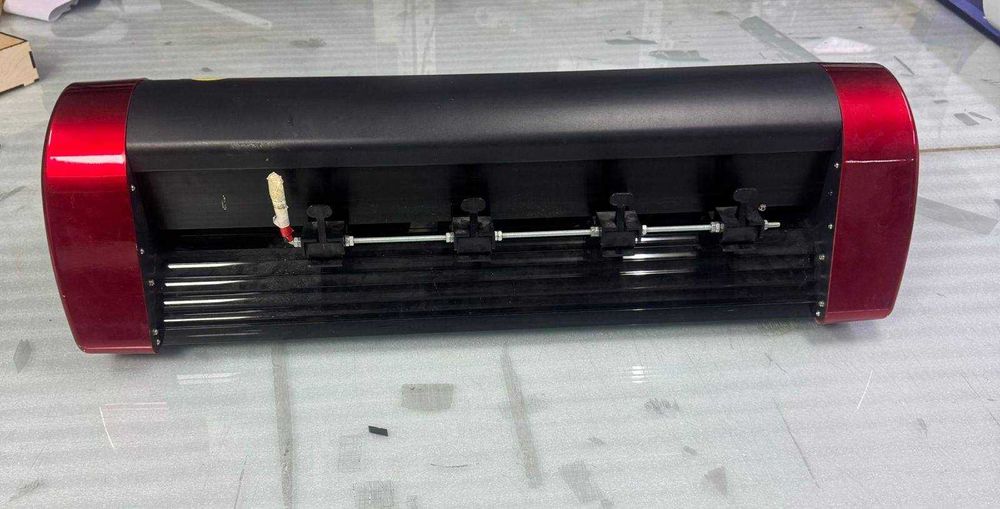 Режущий плоттер (3 штуки) Skycut v24 и автоматический