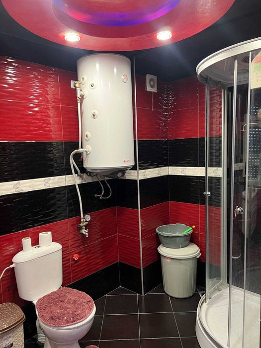 Продава се Къща в Карнобат - 192 кв.м за 1010 €/кв.м - Снимка #10