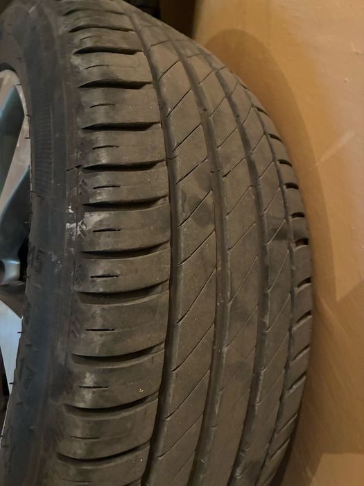 Гуми с джанти Нисан 215/55/17