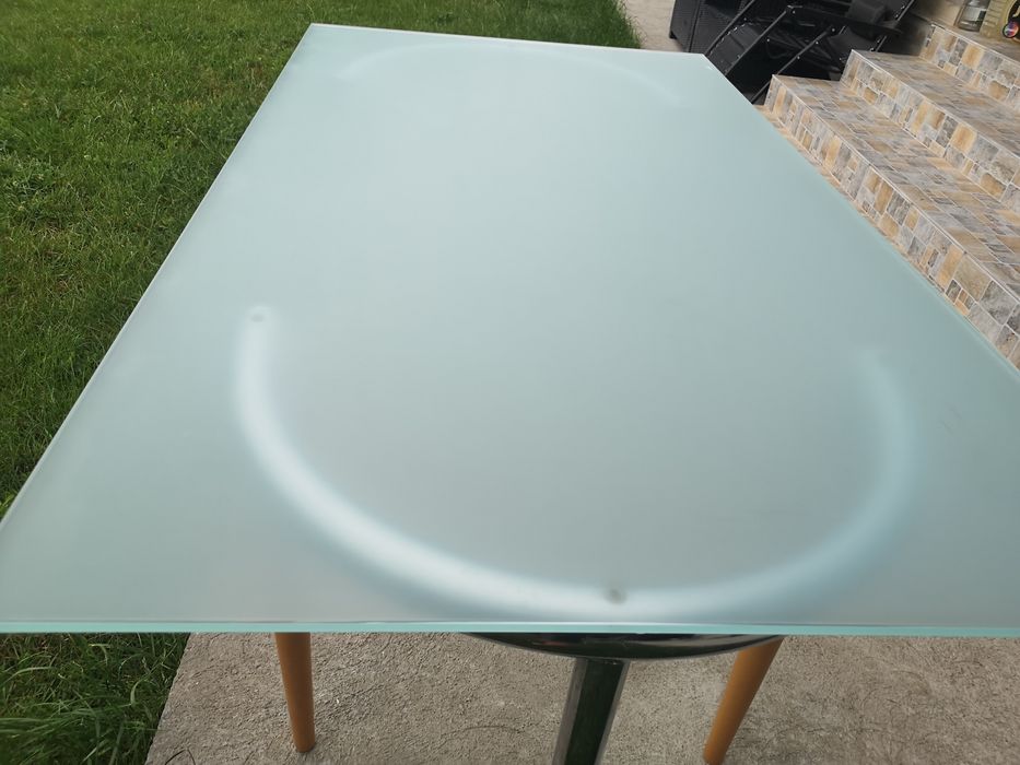 Masa sticla adusa Italia