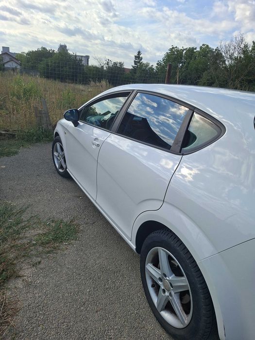 Vand SEAT LEON Diesel 2011 urgent