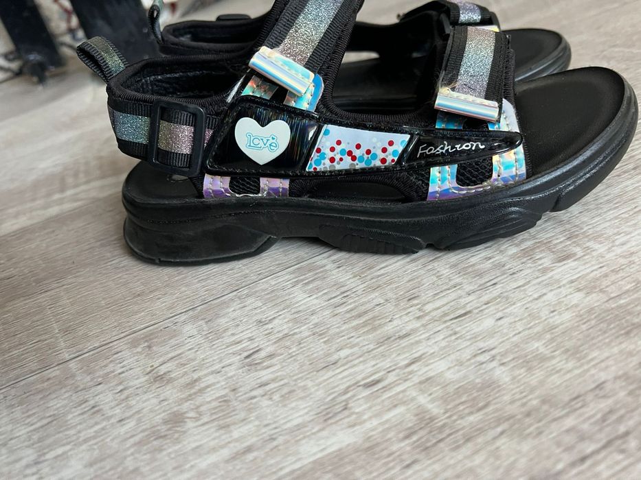 сандалии за 5000