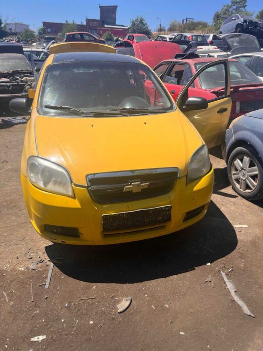 Шевролет Авео 1.4 бензин 2007 година на части