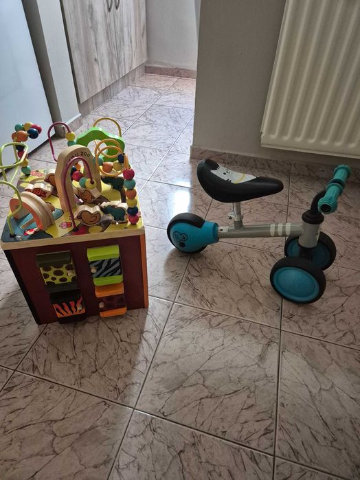 Детски дървен куб и баланс колело