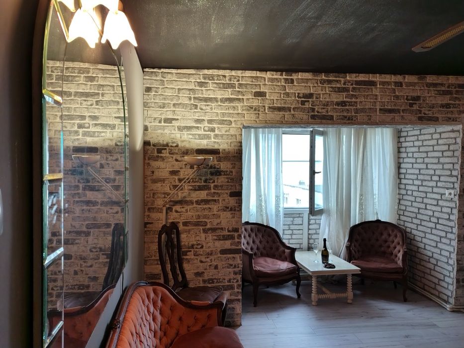 Inchiriez apartamen cu douã camere in zona 0.