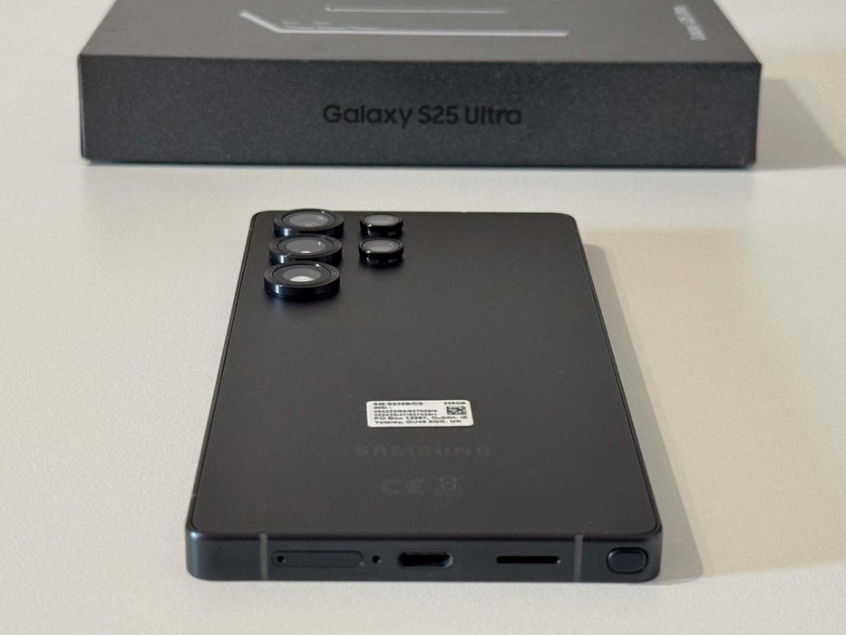 Бартер! НОВ! Samsung Galaxy S25 Ultra Titanium Jetblack (Черен) 8 Цикъла.