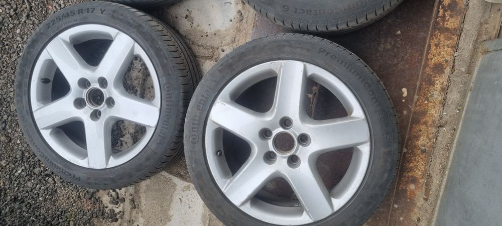Оригинални джанти 17 ки за VW с Летни  Continental 225/45/17  Дот 2022