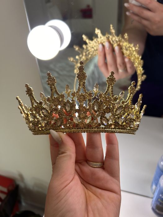 Златиста корона