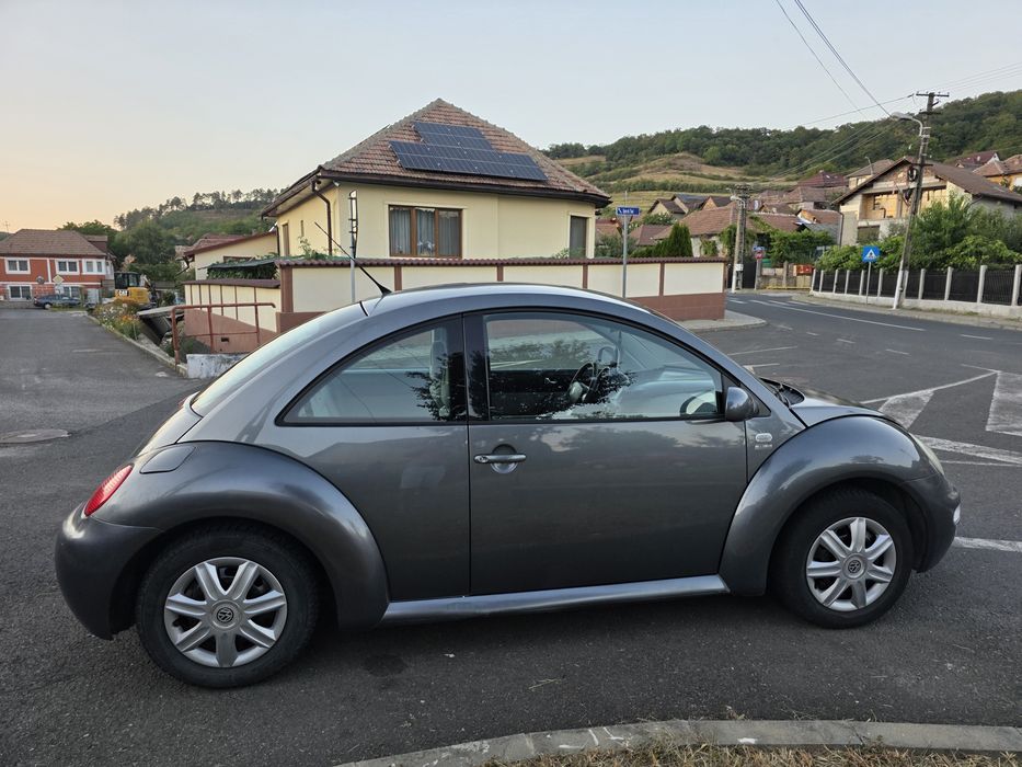 VOLKSWAGEN New Beetle 2002 — imagine 3