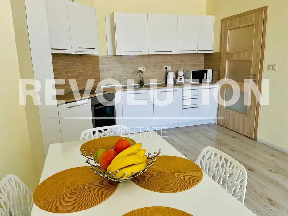 Дава се под наем Двустаен апартамент в Варна, Аспарухово - 50 кв.м за 650 € - Снимка #2