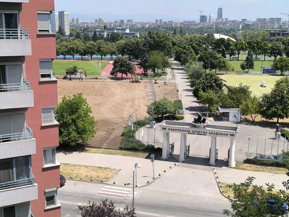 Дава се под наем Тристаен апартамент в София, Студентски град - 95 кв.м за 700 € - Снимка #13