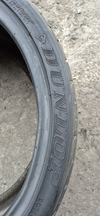 2 anvelope vara Dunlop 285/30/22.Pretul este pe bucata.