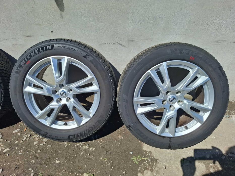 Set patru anvelope Iarna Michelin Pilot Alpin 5 SUV 235 55 R18 ci420