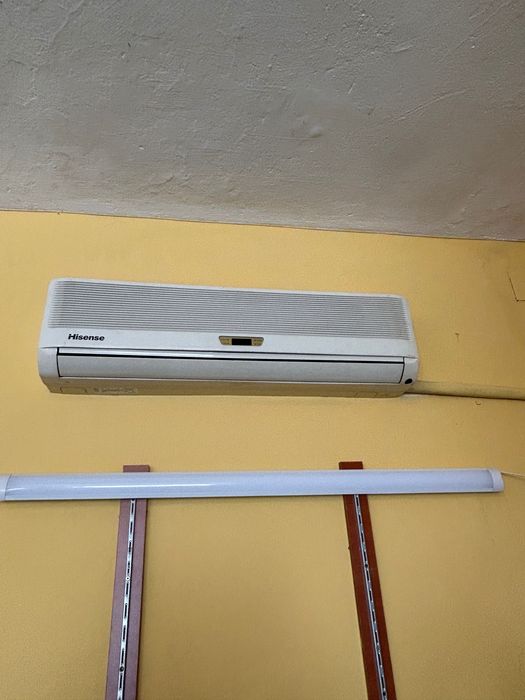Климатик Hisense Split Type Air Conditioner