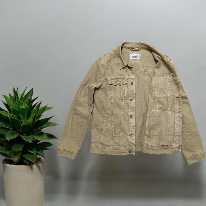 Продается мужская ветровка