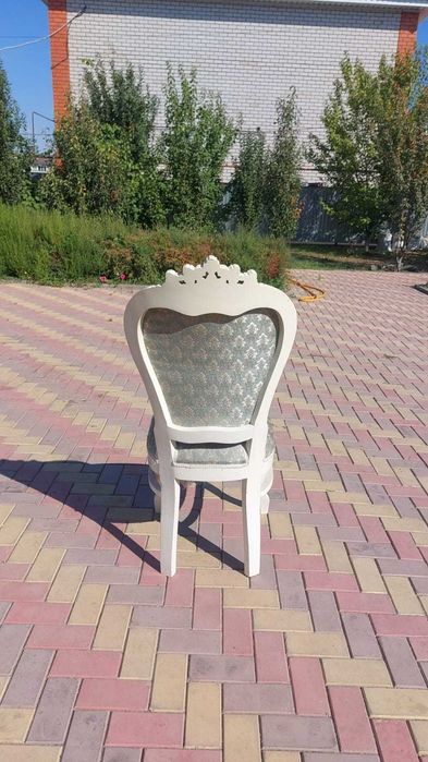 Продам стулья для гостинной
