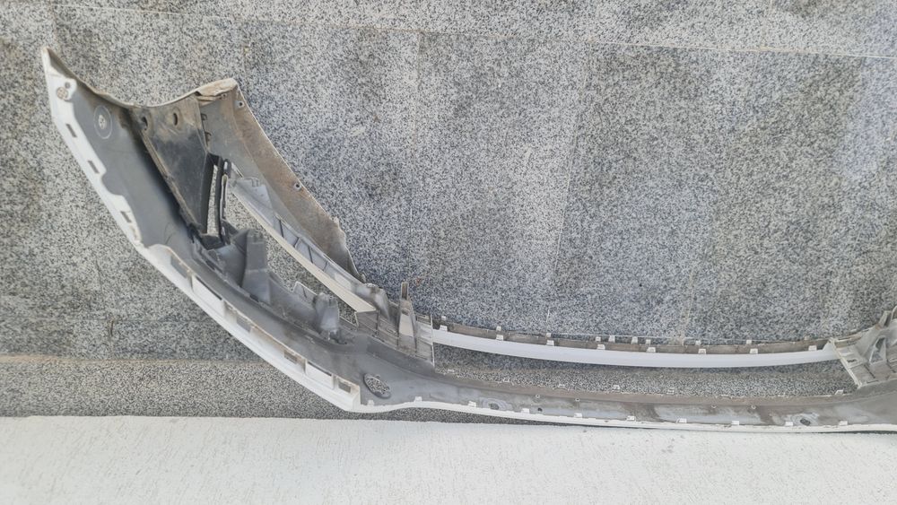 Spoiler bara fata Skoda Octavia 4 mk4 5E3807221