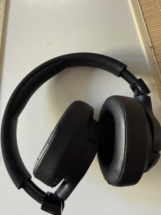 Căști wireless JBL Tune 700BT over-ear, Bluetooth, sunet foarte bun