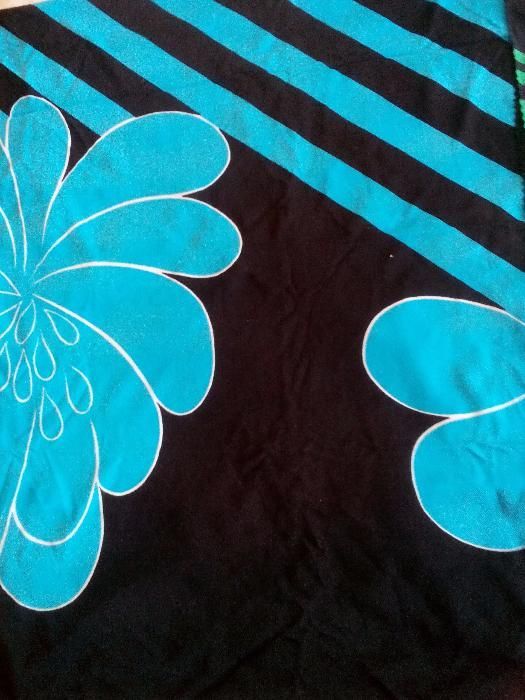 Продавам парчета платове