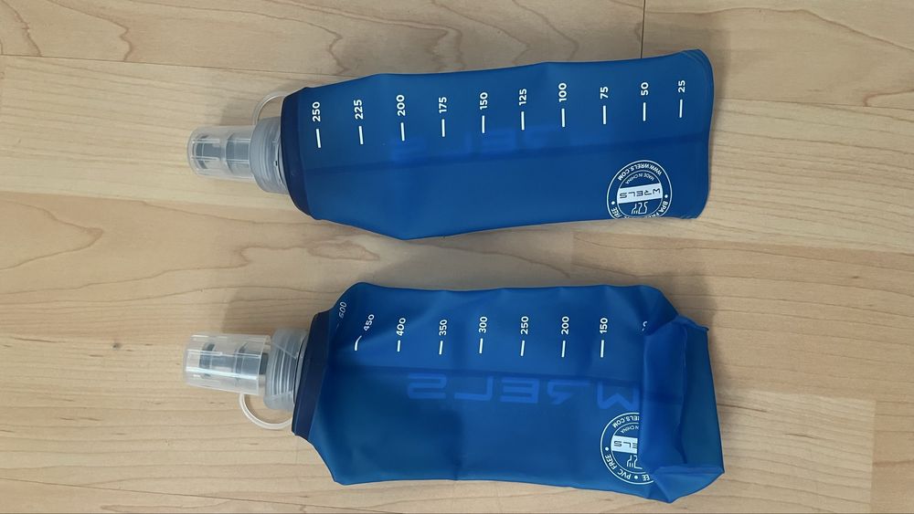 Нова жилетка за бягане и 2 меки бутилки