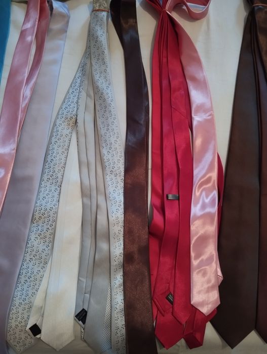 Галстуки бабочки новые