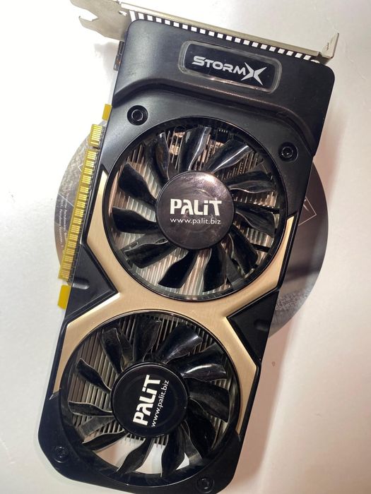 Продаю видеокарту Palit GTX 750 Ti StormX Dual 2GB.