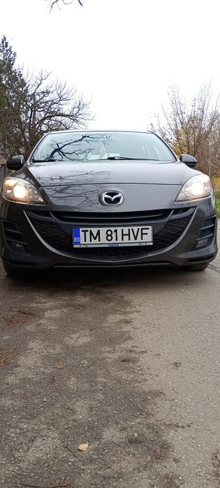Vând MAZDA in stare buna!