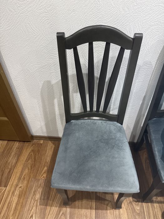 Срочно продам стулья